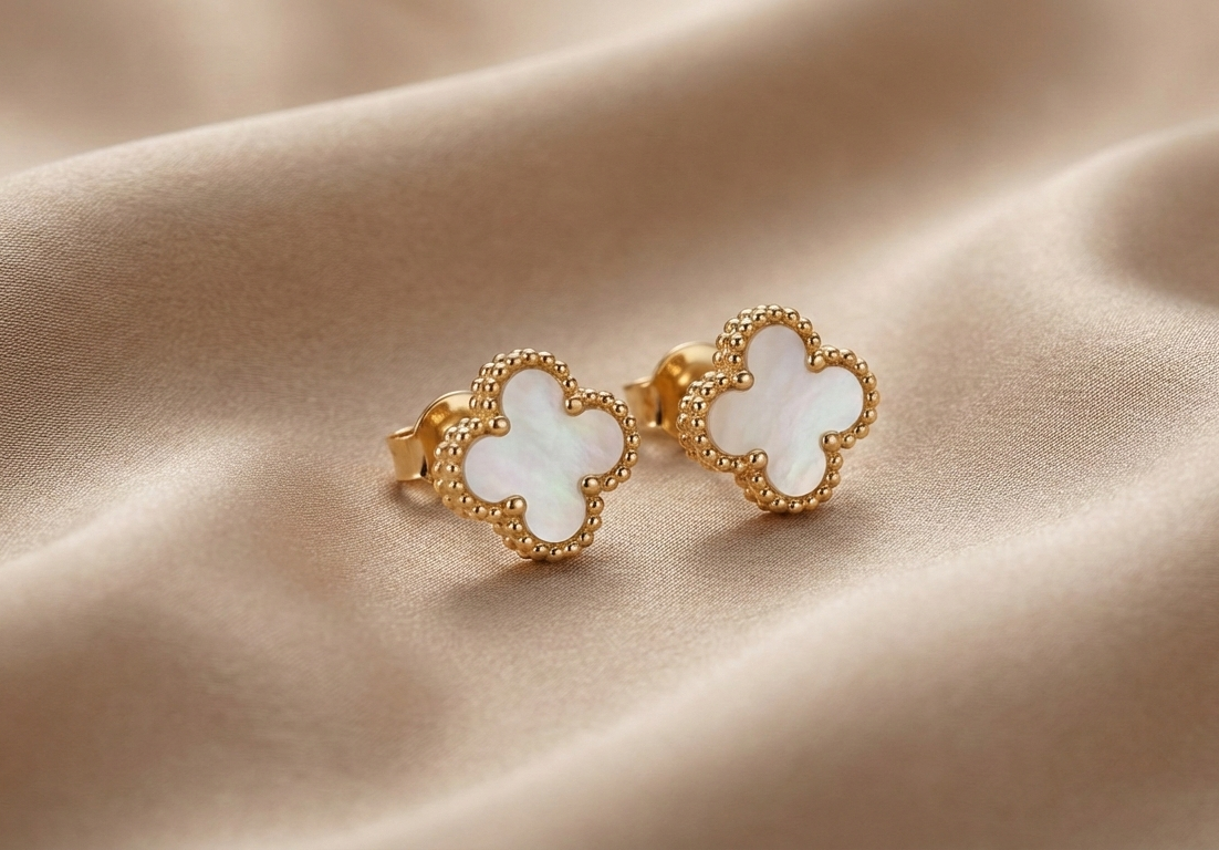 Aurelia Ivory Charm