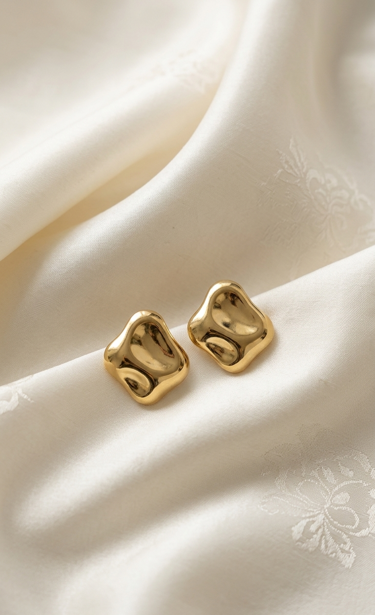 Flux Studs